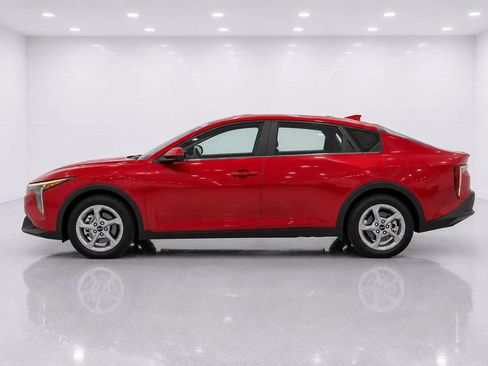 Used 2025 Kia K4 FWD image 2