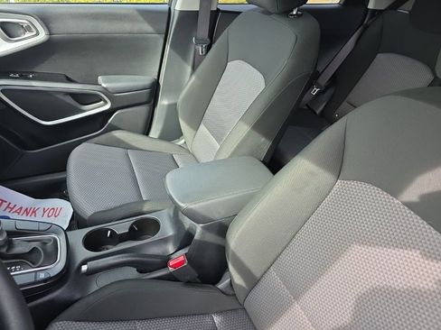 Used 2024 Kia Soul LX w/ Option Group 015 image 14