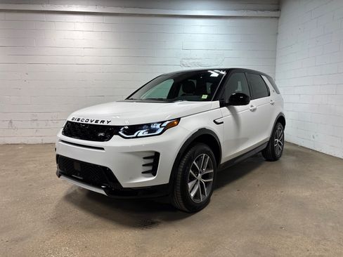 New 2026 Land Rover Discovery Sport Landmark AWD/4WD image 1