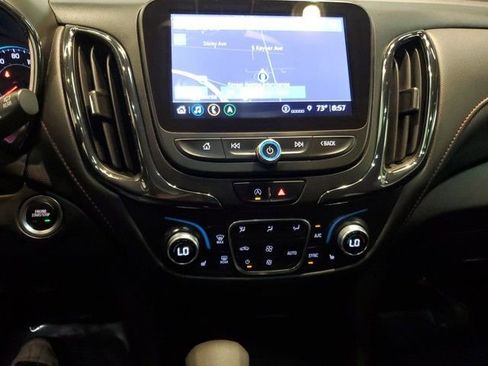 Used 2022 Chevrolet Equinox RS w/ RS Leather Package image 18