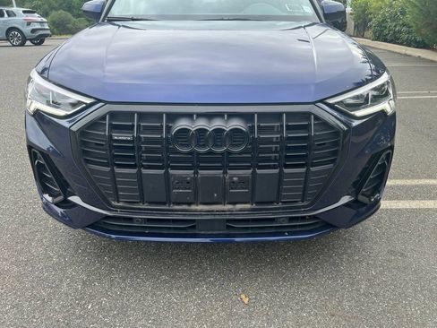 Used 2023 Audi Q3 2.0T Premium w/ Black Optic Sport Package AWD/4WD image 2