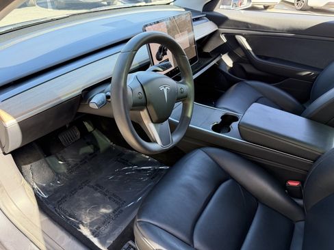 Used 2020 Tesla Model 3 Standard Range Plus image 25