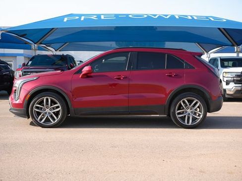 Used 2019 Cadillac XT4 Sport w/ Cold Weather Package FWD image 2