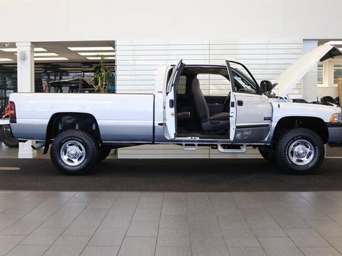Used 2000 Dodge Ram 2500 Truck 4x4 Quad Cab image 11