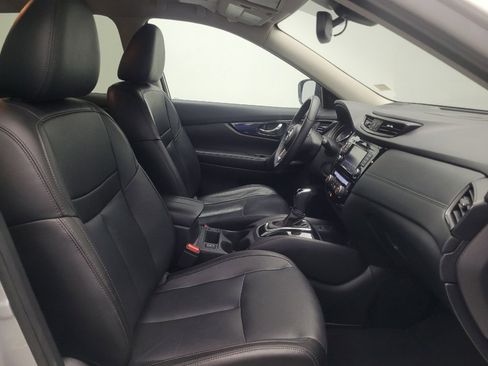 Used 2019 Nissan Rogue SL image 21