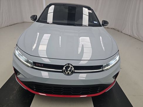 Used 2025 Volkswagen Jetta GLI Autobahn FWD image 2