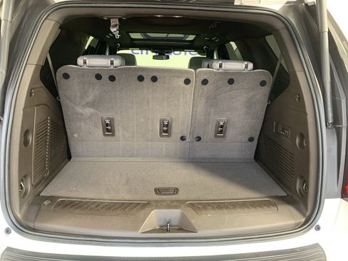 Used 2021 GMC Yukon SLT w/ SLT Premium Package image 36