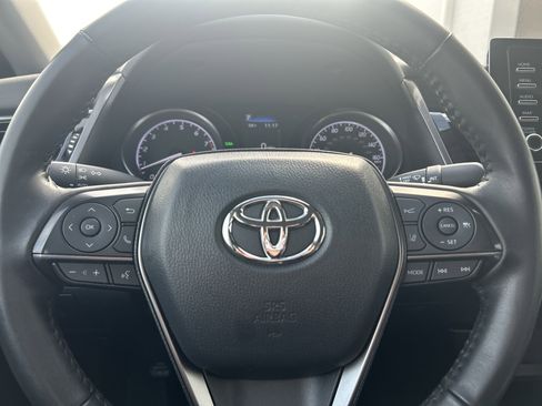 Used 2023 Toyota Camry SE w/ Convenience Package image 17