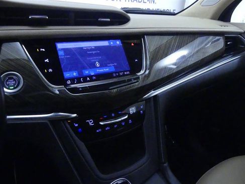 Used 2022 Cadillac XT6 Sport w/ Platinum Package image 16