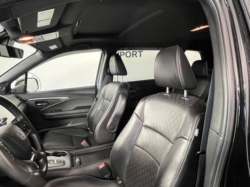 Used 2019 Honda Passport EX-L image 2
