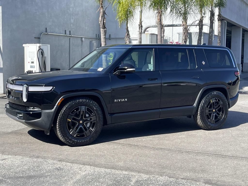 Used 2024 Rivian R1S Adventure Dual AWD/4WD image 7