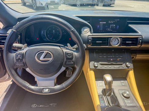 Used 2016 Lexus RC 200t RWD image 6