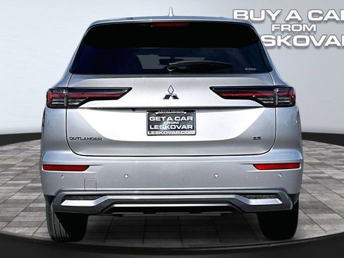 New 2026 Mitsubishi Outlander SE AWD/4WD image 4