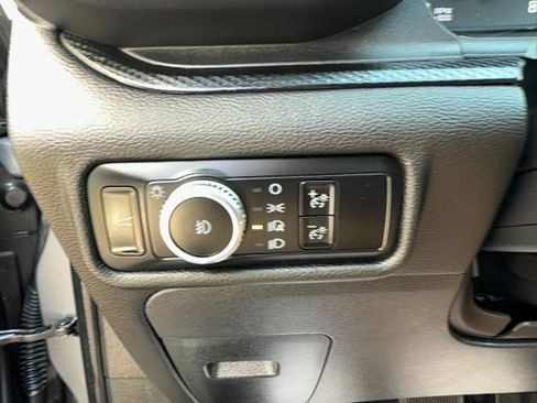 Used 2023 Ford Explorer ST-Line w/ Class IV Trailer Tow Package AWD/4WD image 14