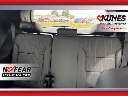 Used 2025 Buick Enclave Avenir w/ Trailering Package, 5000 lbs. AWD/4WD image 42