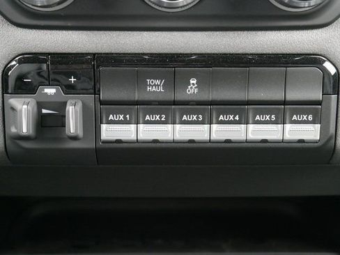 New 2023 RAM 3500 Tradesman image 18