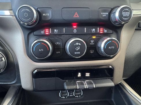 Used 2019 RAM 1500 Laramie image 22