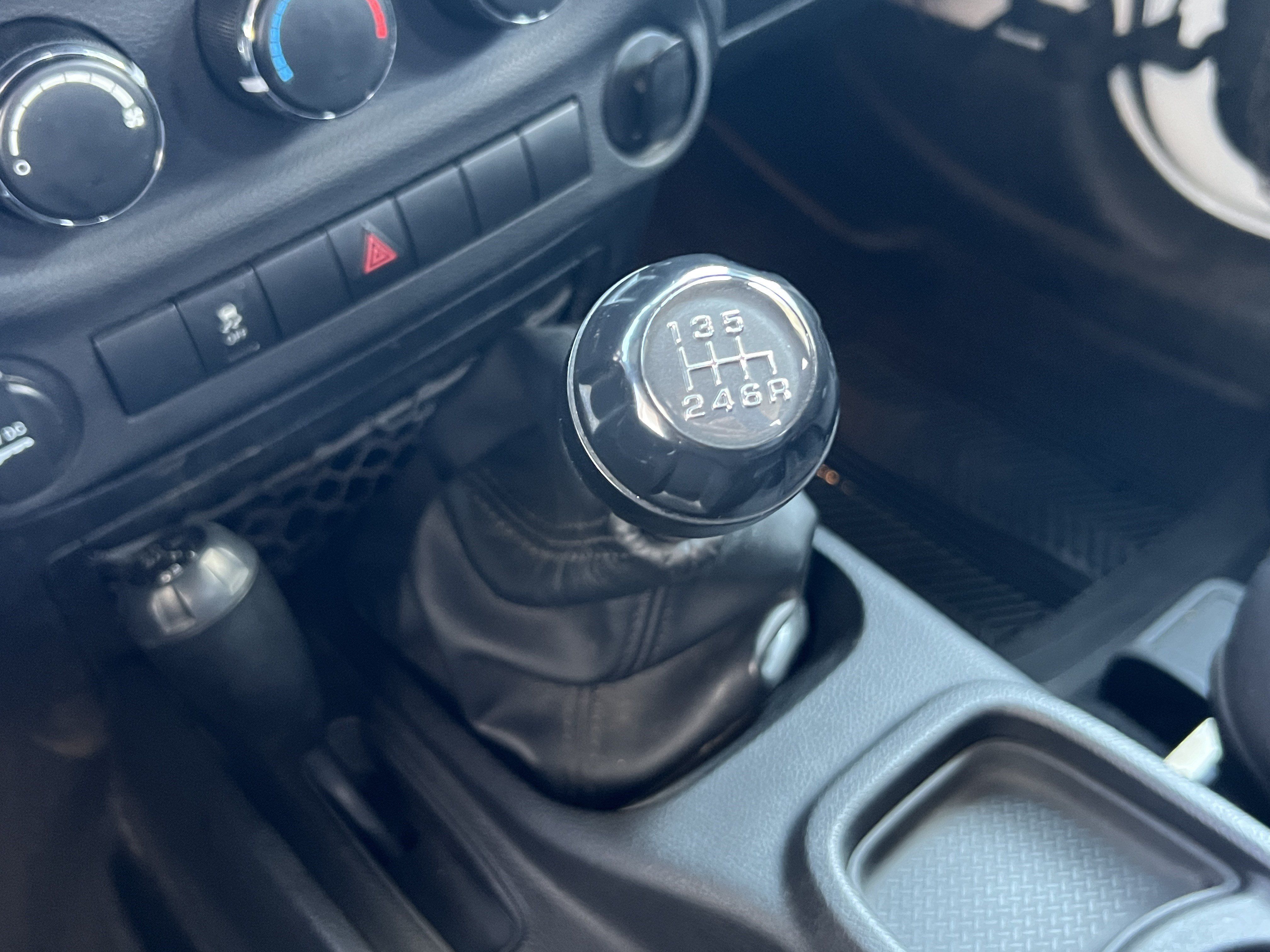 Used 2013 Jeep Wrangler Sport AWD/4WD image 28