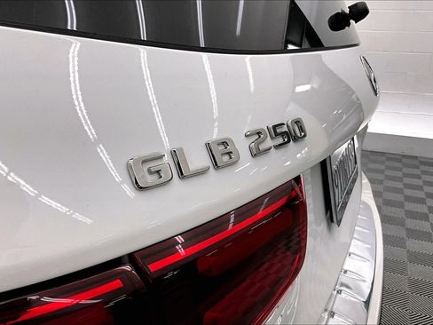 Used 2026 Mercedes-Benz GLB 250 image 31