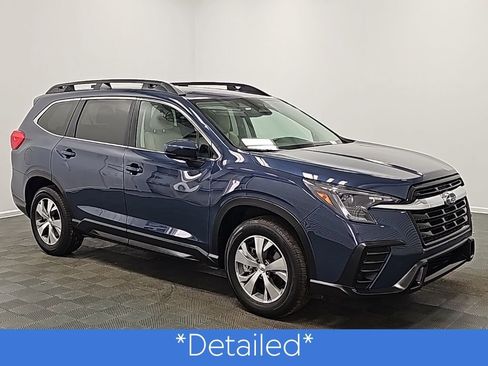 Used 2024 Subaru Ascent Premium w/ Convenience Package image 3