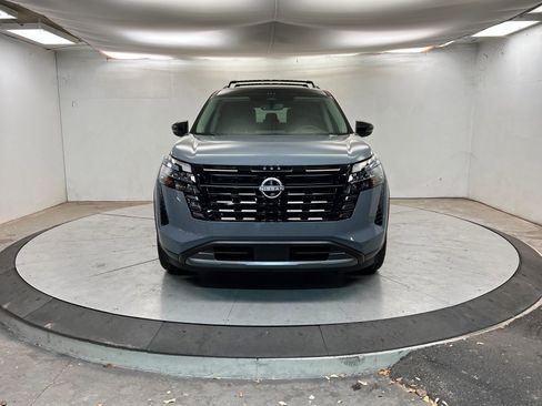 New 2026 Nissan Pathfinder Platinum image 8