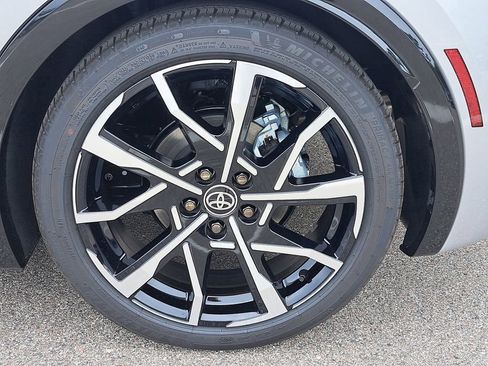 New 2026 Toyota Prius XSE image 5