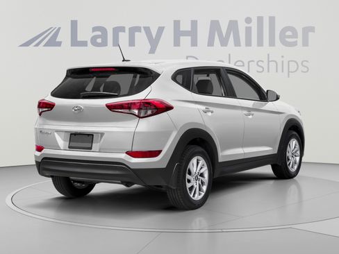 Used 2018 Hyundai Tucson SEL Plus w/ Cargo Package AWD/4WD image 2