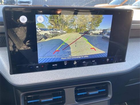 New 2025 Ford Maverick XLT image 17