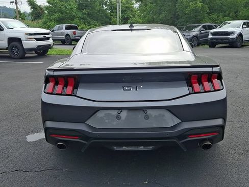 Used 2024 Ford Mustang GT RWD image 11