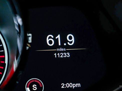 Used 2019 Aston Martin V8 Vantage Coupe image 78