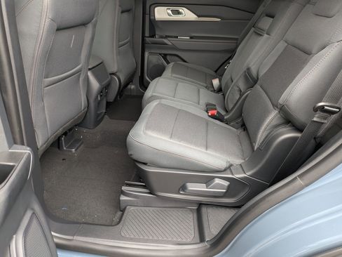 New 2026 Ford Explorer Active image 26