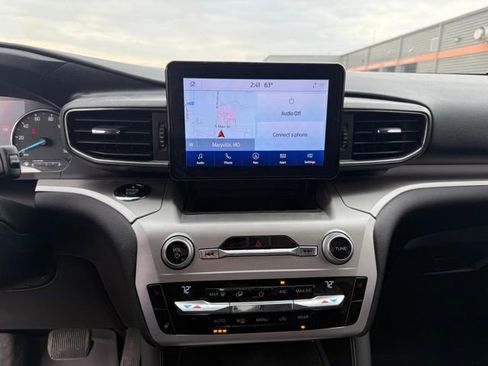 Used 2021 Ford Explorer XLT w/ Equipment Group 202A image 16