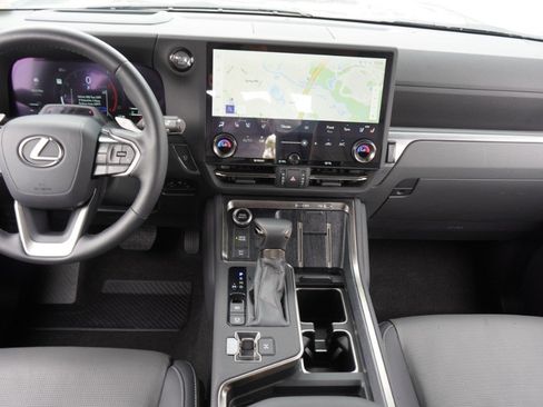 Used 2024 Lexus GX 550 AWD/4WD image 30