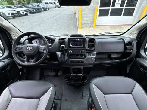 Used 2025 RAM ProMaster 2500 w/ Convenience Group FWD image 25