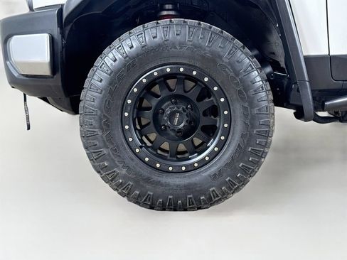 Used 2014 Toyota FJ Cruiser 4WD w/ Convenience Package image 25