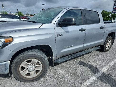 Used 2021 Toyota Tundra SR5 w/ SR5 Leather Package RWD image 13