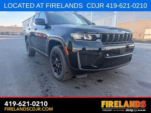 New 2026 Jeep Grand Cherokee Altitude AWD/4WD image 1
