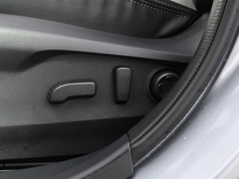 Used 2025 Subaru Outback Limited image 14