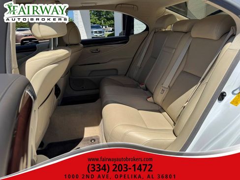 Used 2015 Lexus LS 460 L RWD image 12