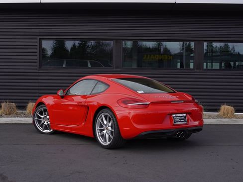 Used 2015 Porsche Cayman image 3