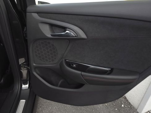 Used 2014 Chevrolet SS image 35