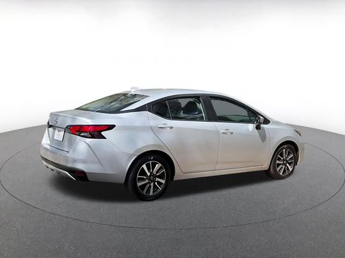 Used 2025 Nissan Versa SV image 15