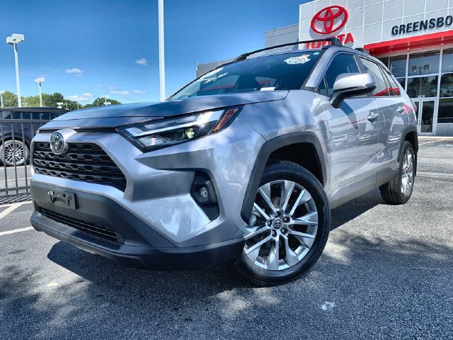 Used 2024 Toyota RAV4 XLE Premium w/ Weather Package FWD image 4