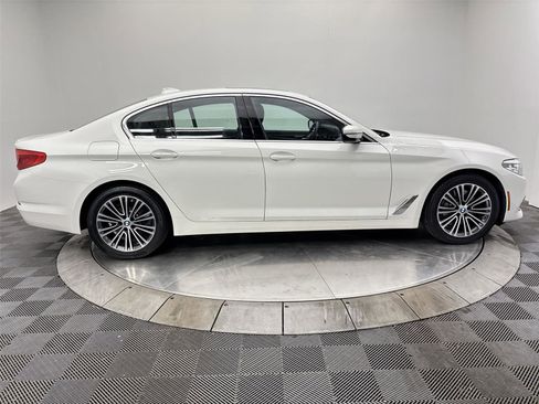 Used 2019 BMW 530i xDrive w/ Convenience Package AWD/4WD image 17
