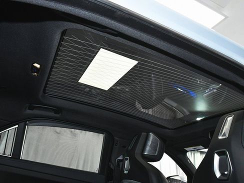 Used 2025 BMW 740i image 90