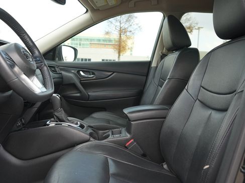 Used 2019 Nissan Rogue SL image 11