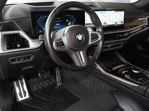 Used 2024 BMW X7 M60i AWD/4WD image 8