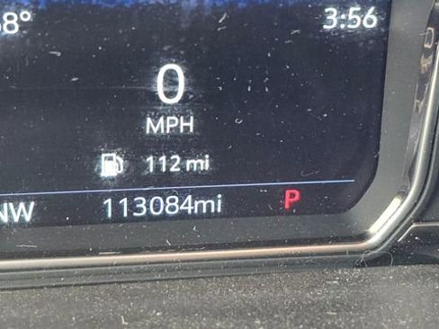 Used 2021 GMC Yukon XL SLT image 24