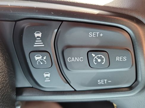 Used 2024 Jeep Wrangler Sport S image 14