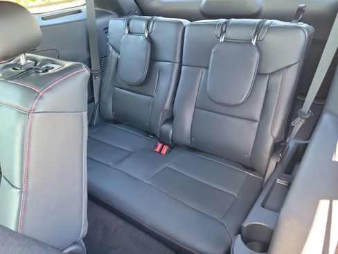 Certified 2025 Ford Explorer ST-Line w/ Premium Package RWD image 12